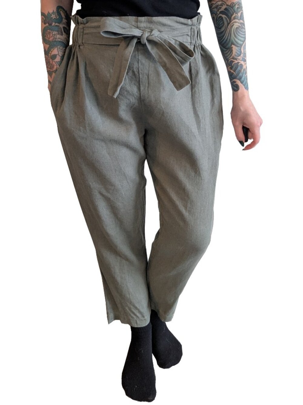 Love and Confuse Noah Linen Paper Bag Pants in Sage Green | S